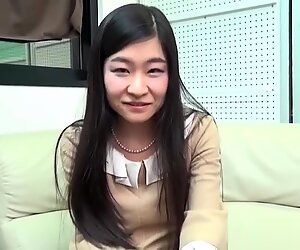 Real japanese lady peeing