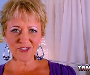 Sexy Granny Loves Dirty Talking While Masturbating
