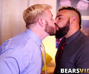 Chubby and hairy bear Luis Vega fucked by hunky John Thomas
