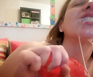 Try not to cum - chaturbate model in hottest show and extreme deepthroat