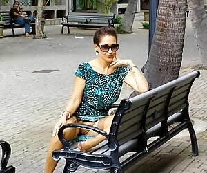 MILF Nylon Foot & Leg Tease 04