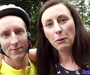 Assucked maduras brit cumsprayed en culos